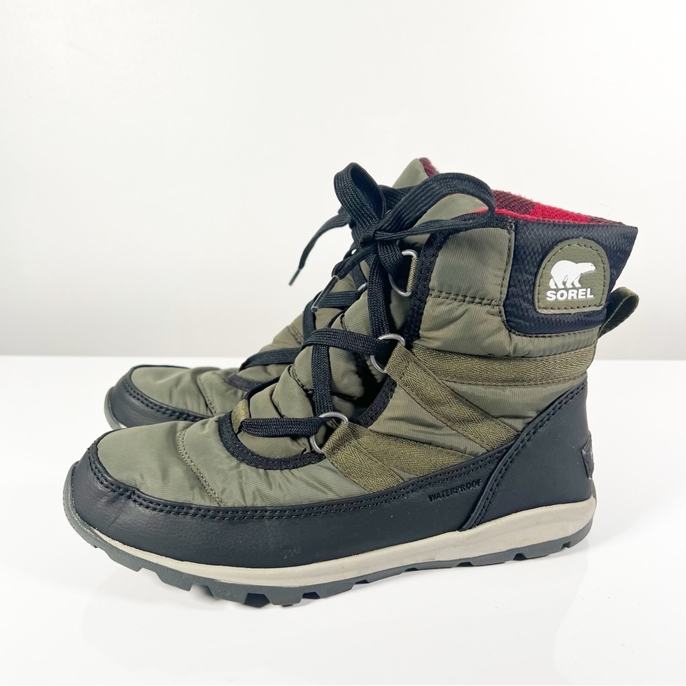 Sorel Green and Black Winter Boots
